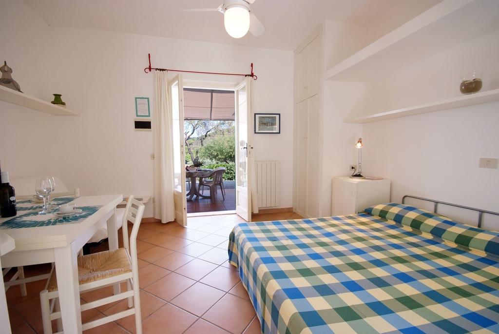 Casa Vacanze Dino Apartment กาโปลิเวรี ภายนอก รูปภาพ